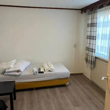 Expats House 4 Holiday home Etten-Leur