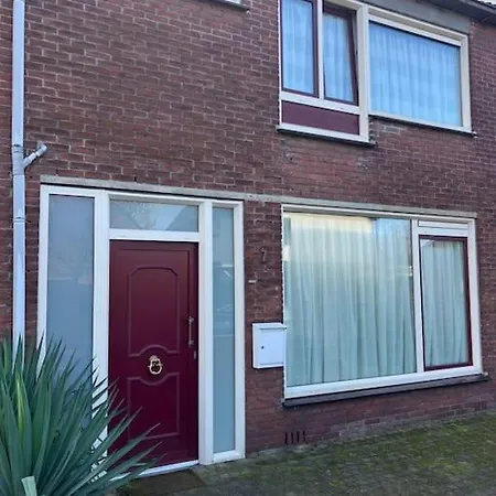 Expats House 4 Holiday home Etten-Leur