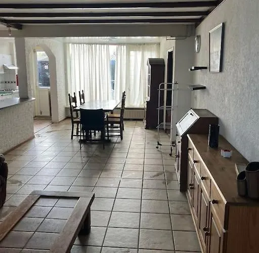 Expats House 4 Etten-Leur